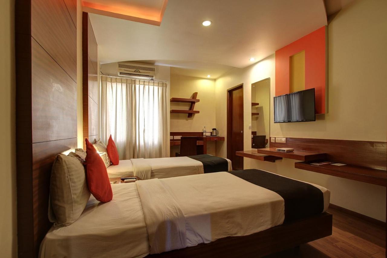 Collection O 29684 Hotel Vikram Palace & Restaurant Dayal Bagh المظهر الخارجي الصورة